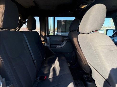 Used 2018 Jeep Wrangler Unlimited Sport S image 10