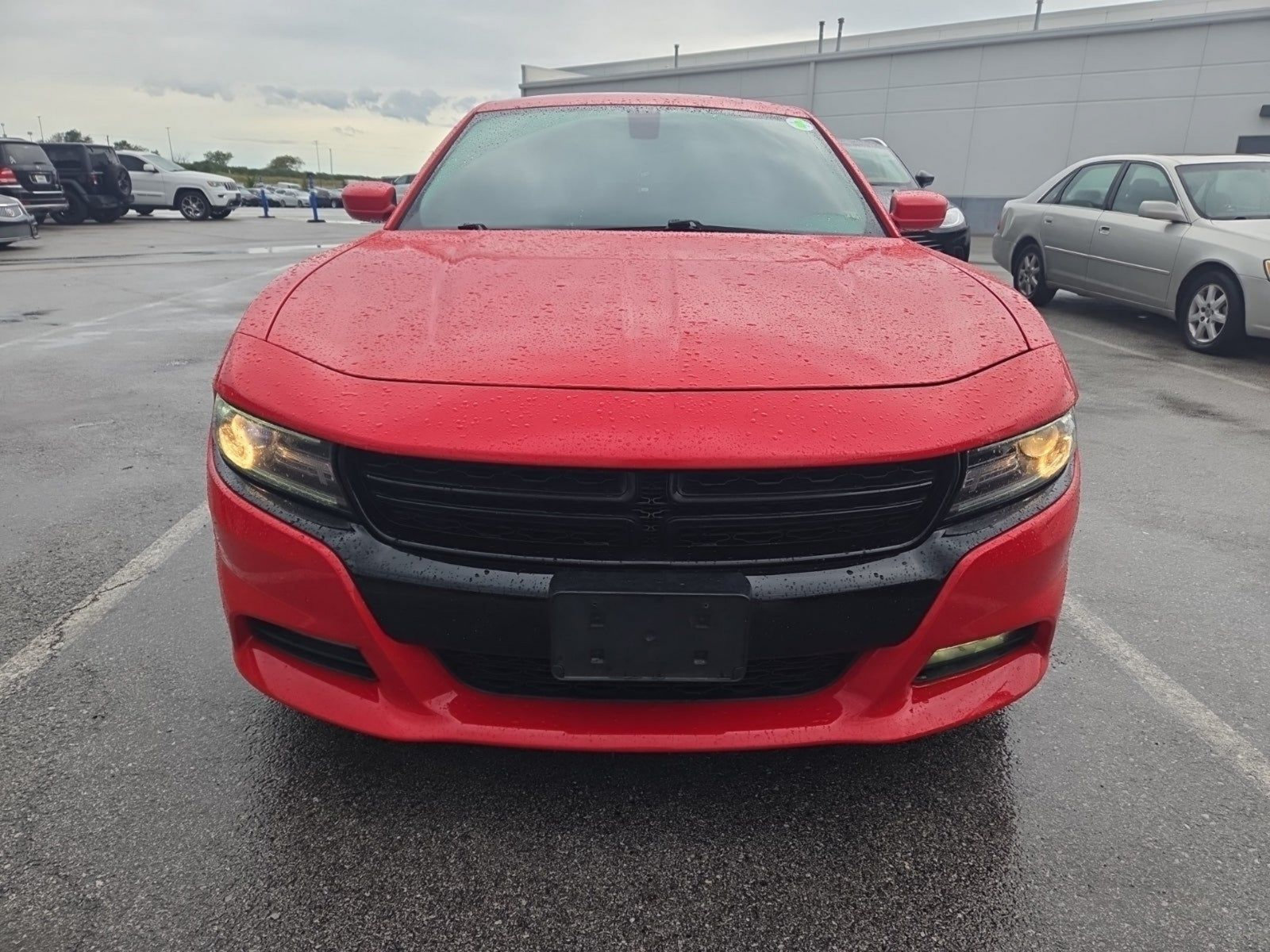 Used 2018 Dodge Charger R/T RWD image 2