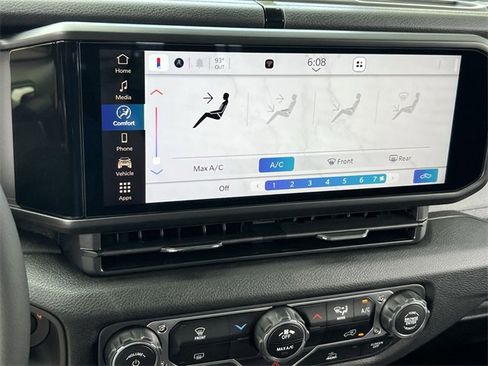 New 2025 Jeep Gladiator Sport image 23