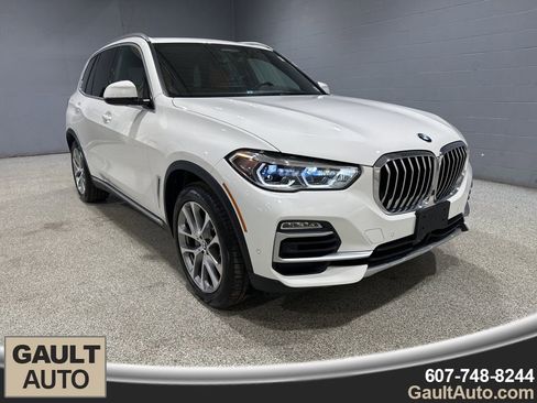 Used 2021 BMW X5 xDrive40i w/ Executive Package image 1