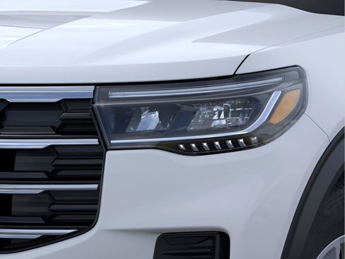 New 2026 Ford Explorer Active AWD/4WD image 17