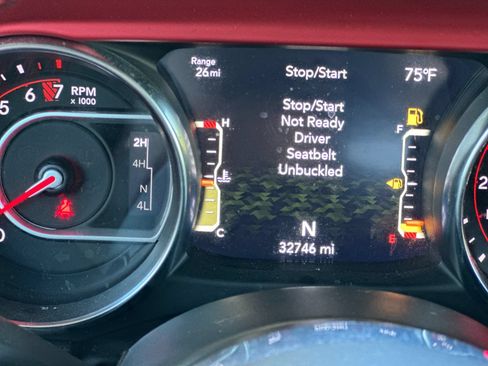 Used 2022 Jeep Gladiator Rubicon w/ Trailer Tow Package AWD/4WD image 24
