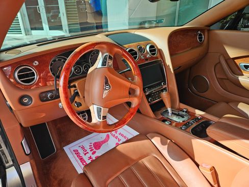 Used 2014 Bentley Continental GT image 13