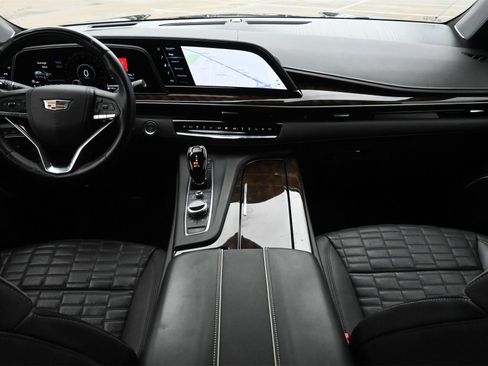 Certified 2023 Cadillac Escalade ESV Sport Platinum image 7