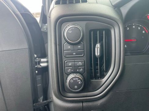 Used 2024 Chevrolet Silverado 2500 Custom w/ Custom Value Package image 13