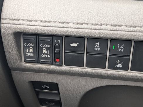 Used 2018 Honda Odyssey EX-L image 13