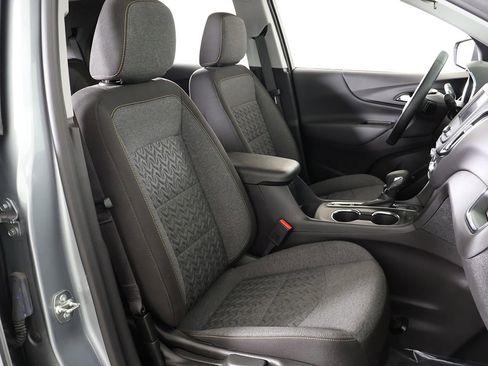 Used 2024 Chevrolet Equinox LT image 30