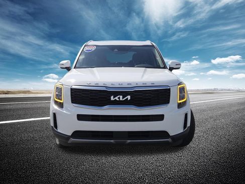 Used 2022 Kia Telluride EX w/ EX Premium Package FWD image 14