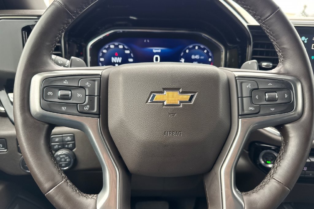 Used 2024 Chevrolet Silverado 1500 LTZ AWD/4WD image 27