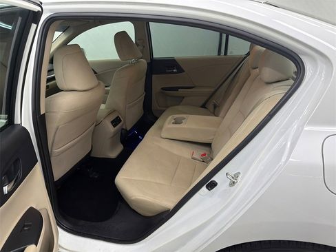 Used 2017 Honda Accord EX image 20