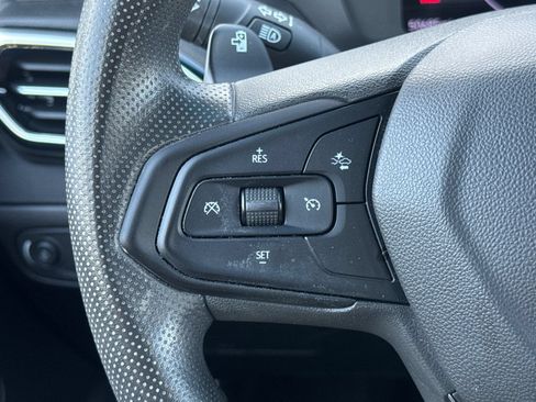 Used 2023 Chevrolet Bolt LT FWD image 35