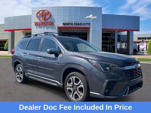 Used 2023 Subaru Ascent Touring AWD/4WD image 1
