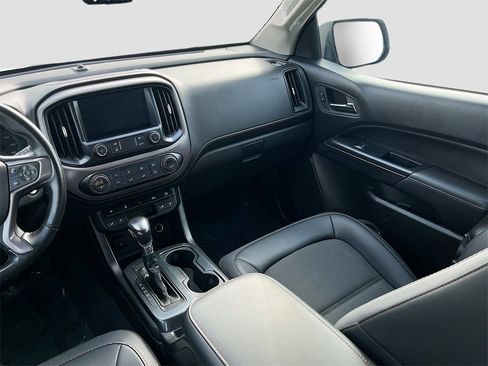 Used 2022 GMC Canyon AT4 image 22