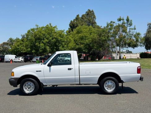 Used 2002 Ford Ranger 2WD Regular Cab image 2