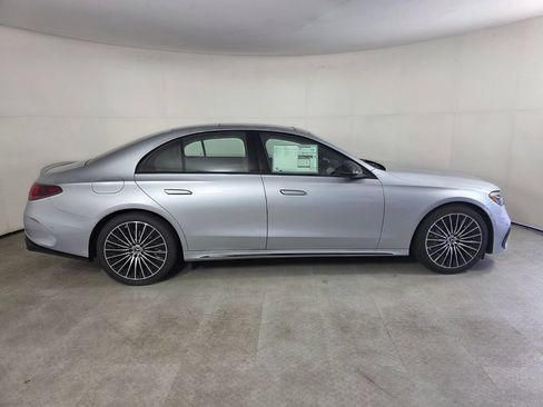 New 2027 Mercedes-Benz E 350 Sedan image 3