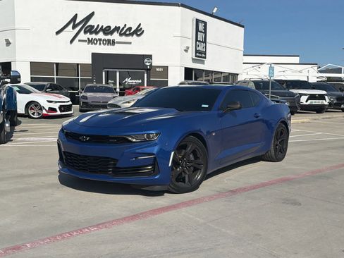 Used 2021 Chevrolet Camaro SS RWD image 1