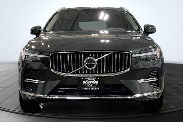 Certified 2022 Volvo XC60 B6 Inscription w/ Climate Package AWD/4WD image 4