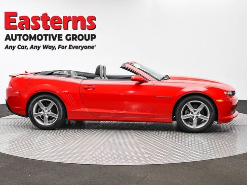 Used 2015 Chevrolet Camaro LT RWD image 4