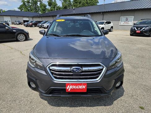 Used 2018 Subaru Outback 3.6R Limited AWD/4WD image 2