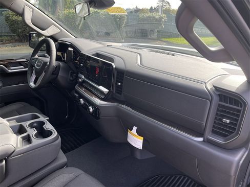 New 2026 GMC Sierra 1500 Elevation image 28