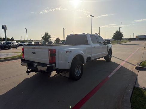Used 2025 Ford F350 Lariat w/ Lariat Ultimate Package AWD/4WD image 14