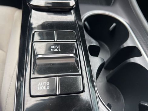 Used 2022 Hyundai Sonata SEL w/ Preferred Accessory Package image 24