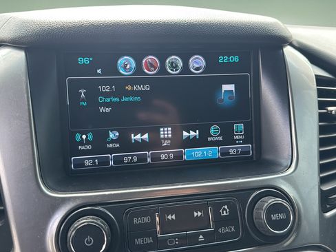 Used 2019 Chevrolet Tahoe LS RWD image 12