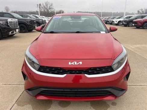 Used 2023 Kia Forte LXS image 8