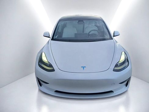 Used 2022 Tesla Model 3 Long Range AWD/4WD image 3