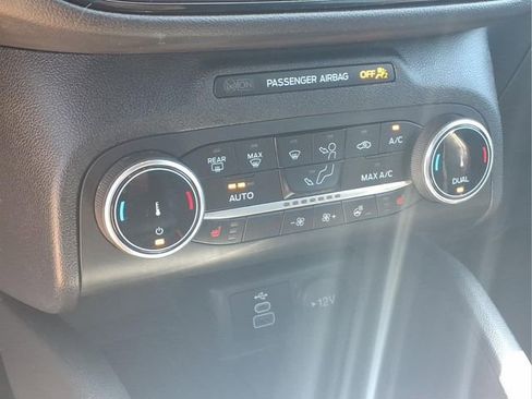 Used 2025 Ford Escape ST-Line Select AWD/4WD image 8