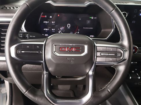 Used 2025 GMC Canyon Elevation w/ Convenience Package RWD image 3