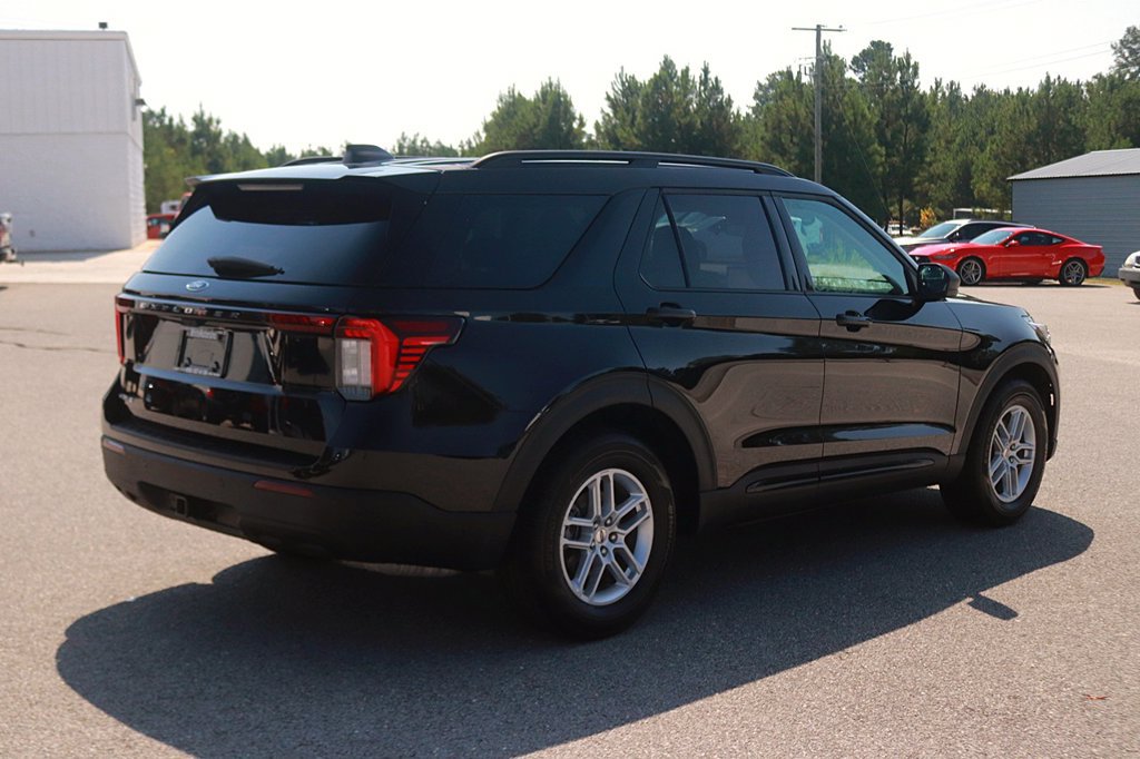 Used 2026 Ford Explorer Active RWD image 7
