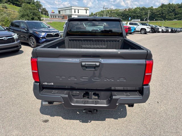 Used 2026 Toyota Tacoma SR5 AWD/4WD image 17