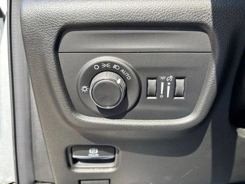 New 2026 Jeep Grand Cherokee Laredo AWD/4WD image 13