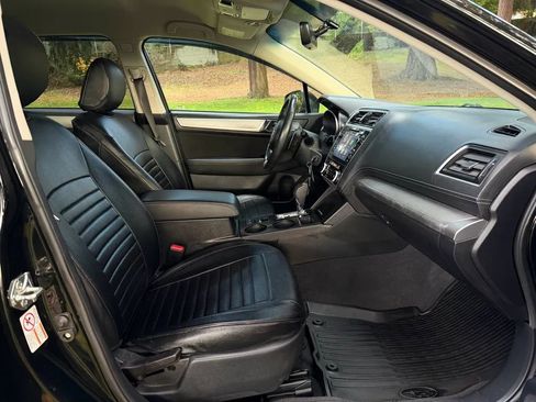 Used 2018 Subaru Outback 2.5i Premium image 25