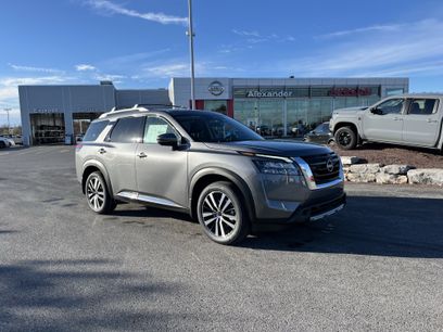 New 2025 Nissan Pathfinder Platinum