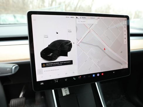 Used 2020 Tesla Model Y Long Range image 20