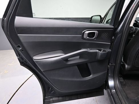 Used 2024 Kia Sorento S AWD/4WD image 24
