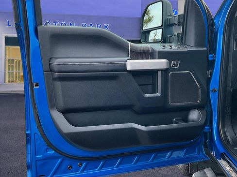 Used 2020 Ford F350 Lariat image 21