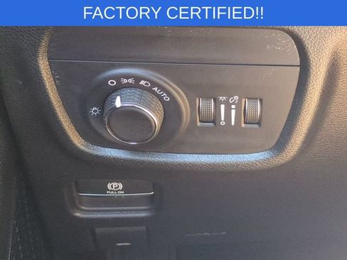 Certified 2025 Jeep Grand Cherokee Altitude RWD image 19