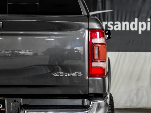 Used 2020 RAM 1500 Laramie AWD/4WD image 41