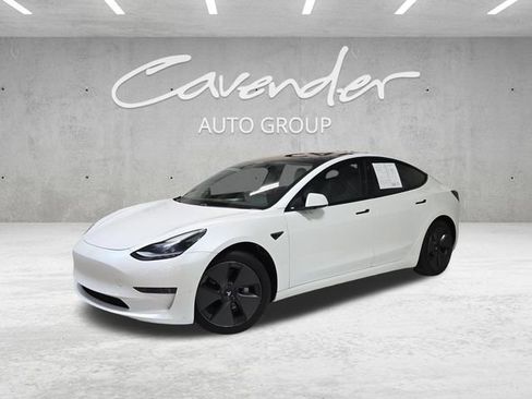 Used 2021 Tesla Model 3 Standard Range Plus image 1
