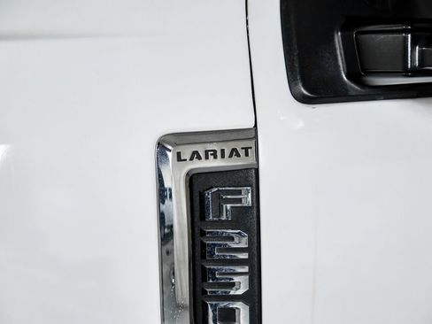 Used 2019 Ford F250 Lariat w/ Lariat Value Package image 39
