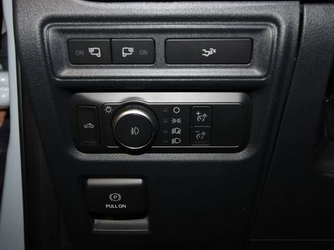 Used 2022 Ford F150 XLT w/ Equipment Group 302A High image 9