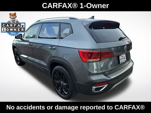 Used 2022 Volkswagen Taos SE AWD/4WD image 3