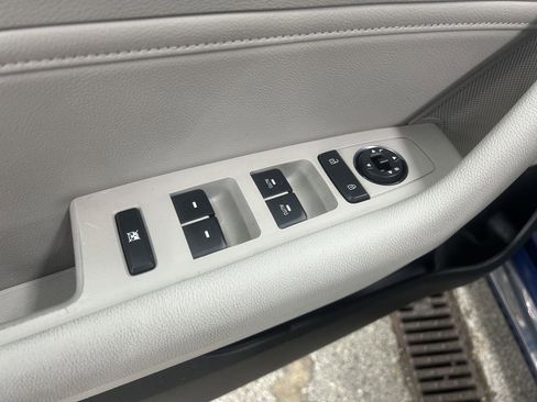 Used 2015 Hyundai Sonata Limited w/ Option Group 06 image 11