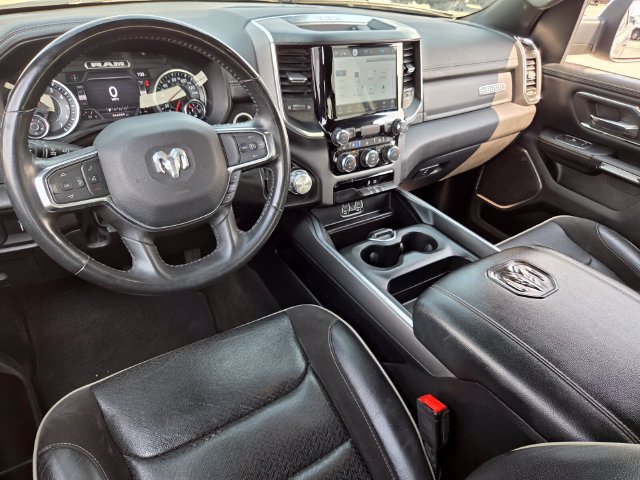 Used 2024 RAM 1500 Laramie AWD/4WD image 7