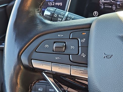 Certified 2022 Cadillac Escalade ESV Sport image 21