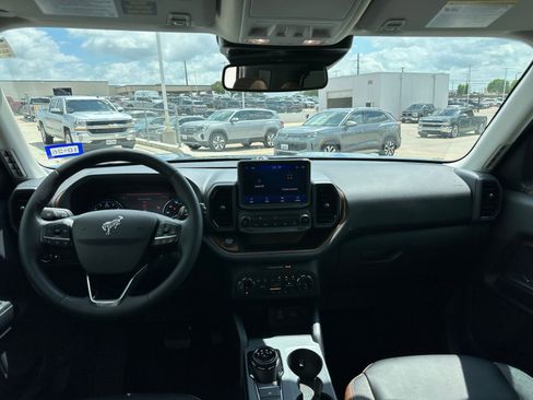 Used 2024 Ford Bronco Sport Outer Banks w/ Tech Package image 10