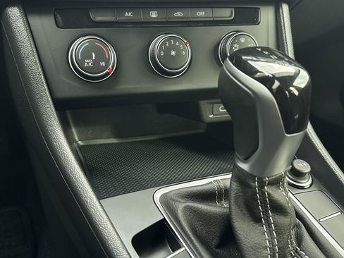 Used 2024 Volkswagen Jetta S image 19